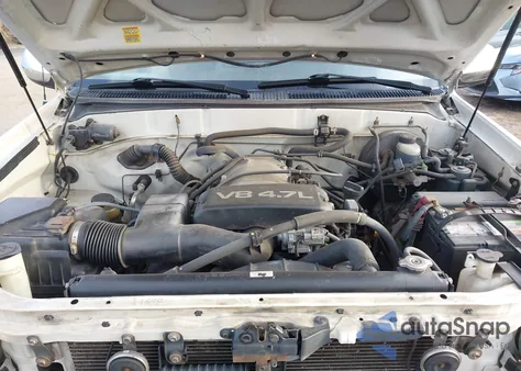 2000 Toyota Tundra Sr5 V8 from USA, damaged, VIN 5TBBT4417YS010648